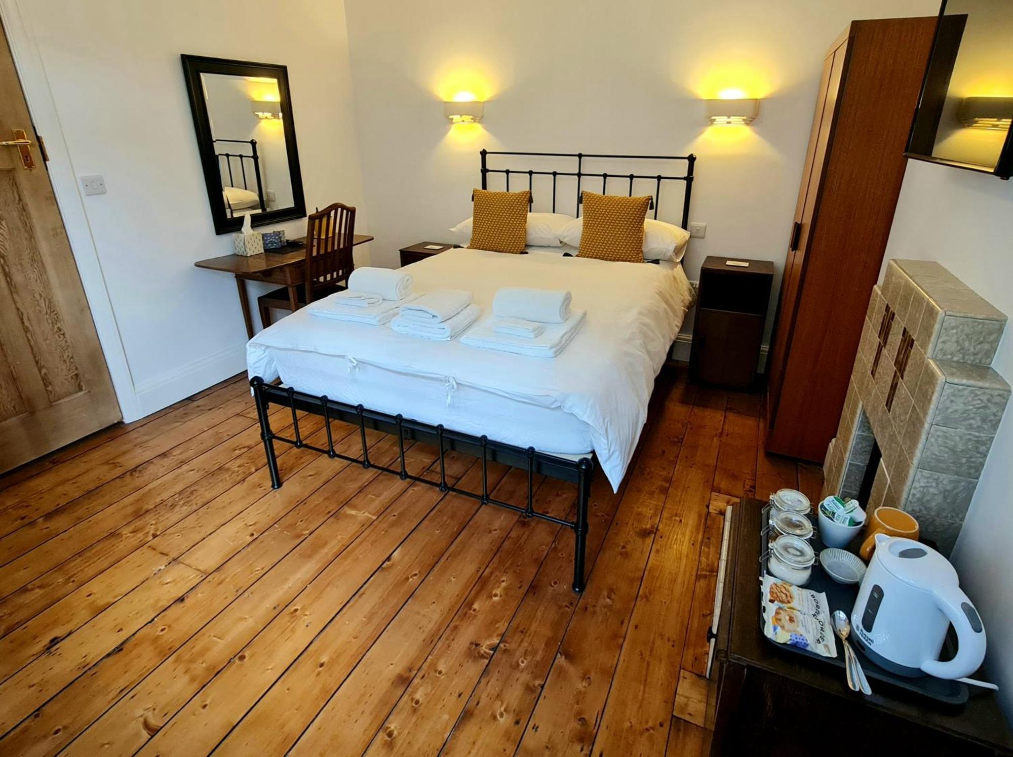 Newberry Wood Guesthouse Илфракомб Стая снимка