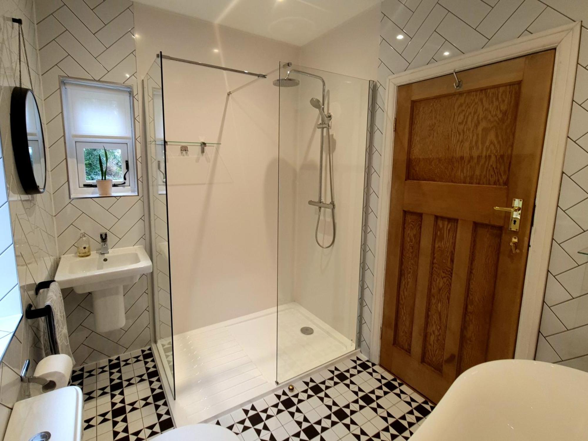 Newberry Wood Guesthouse Илфракомб Екстериор снимка